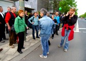 Linke Gegendemonstranten, Wisbyer Straße; Foto: Elke Brosow